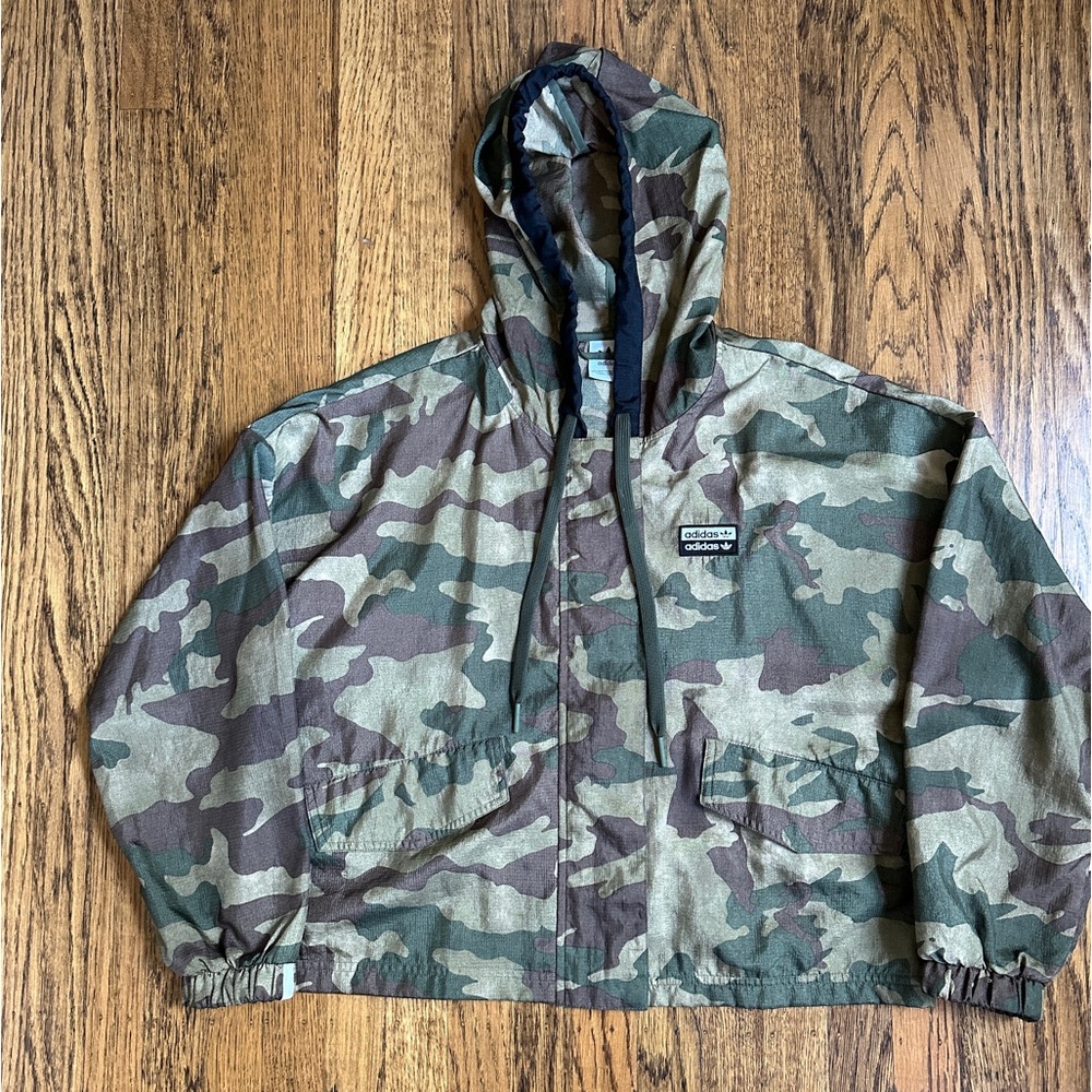 Adidas Originals Boxy Cropped Windbreaker.